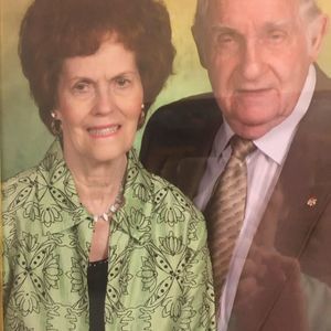 Meet your Posher, Elaine